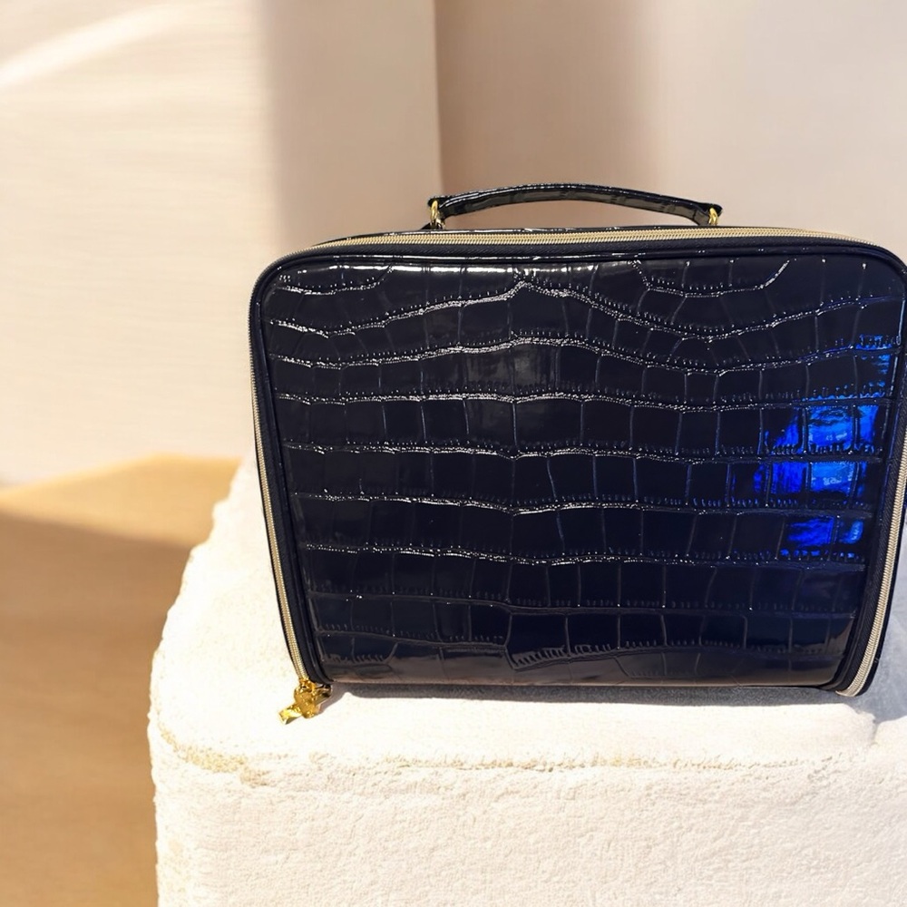 Elegant Estée Lauder  Navy Crocodile-Embossed Women’s Mini make up  Bag